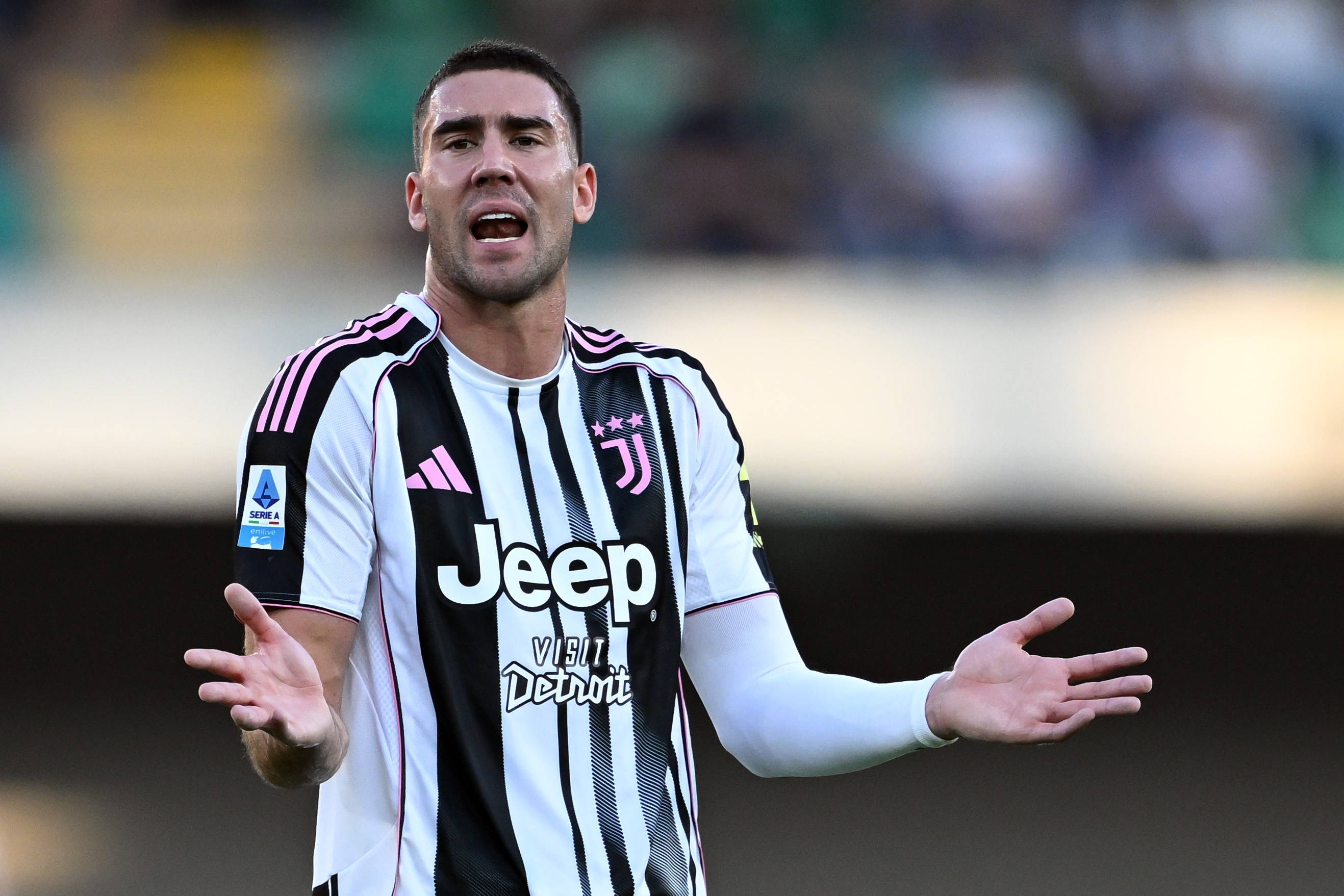 莫雷托:弗拉霍维奇续约停滞 薪资分歧未解