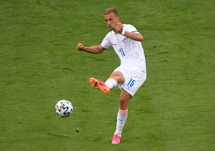 绍切克赛后炮轰队内政治操作 主帅库贝克回应仍支持其留队 绍切克赛后炮轰队内政治操作 主帅库贝克回应仍支持其留队