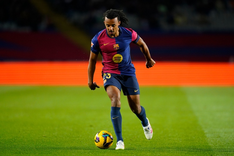 巴萨训练场更新:巴尔德孔德回归合练 拉菲尼亚获准在巴西康复