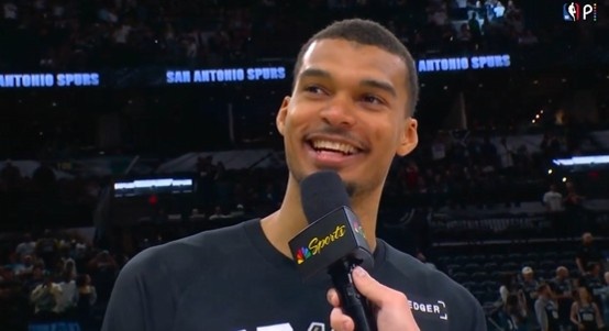 文班亚马41+16马刺主场轻取公牛 赛后坦言更衣室健康是连胜关键