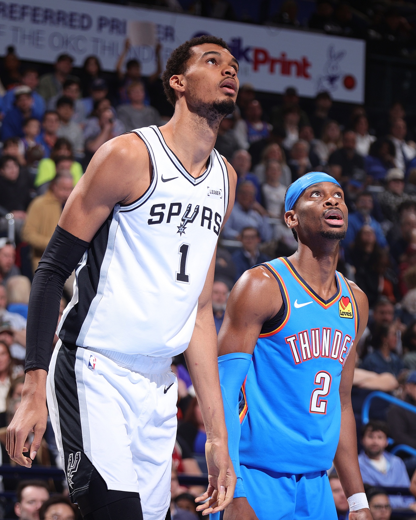 西部三号种子争夺白热化 湖矿狼火混战首轮或现雷勇对决