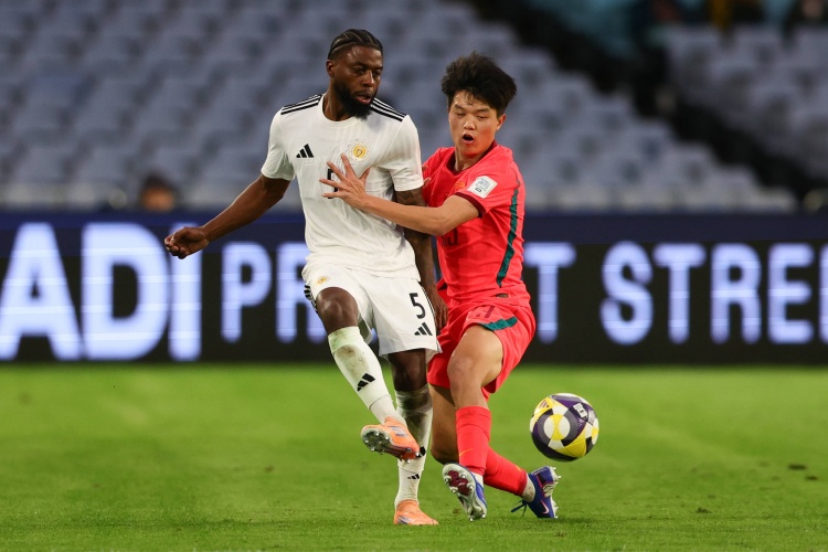 国字号一日三赛仅取一胜 国足主场0-2不敌喀麦隆