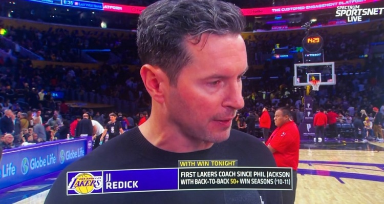 湖人半场领先骑士12分 雷迪克肯定无限换防但点出阿伦错位难题