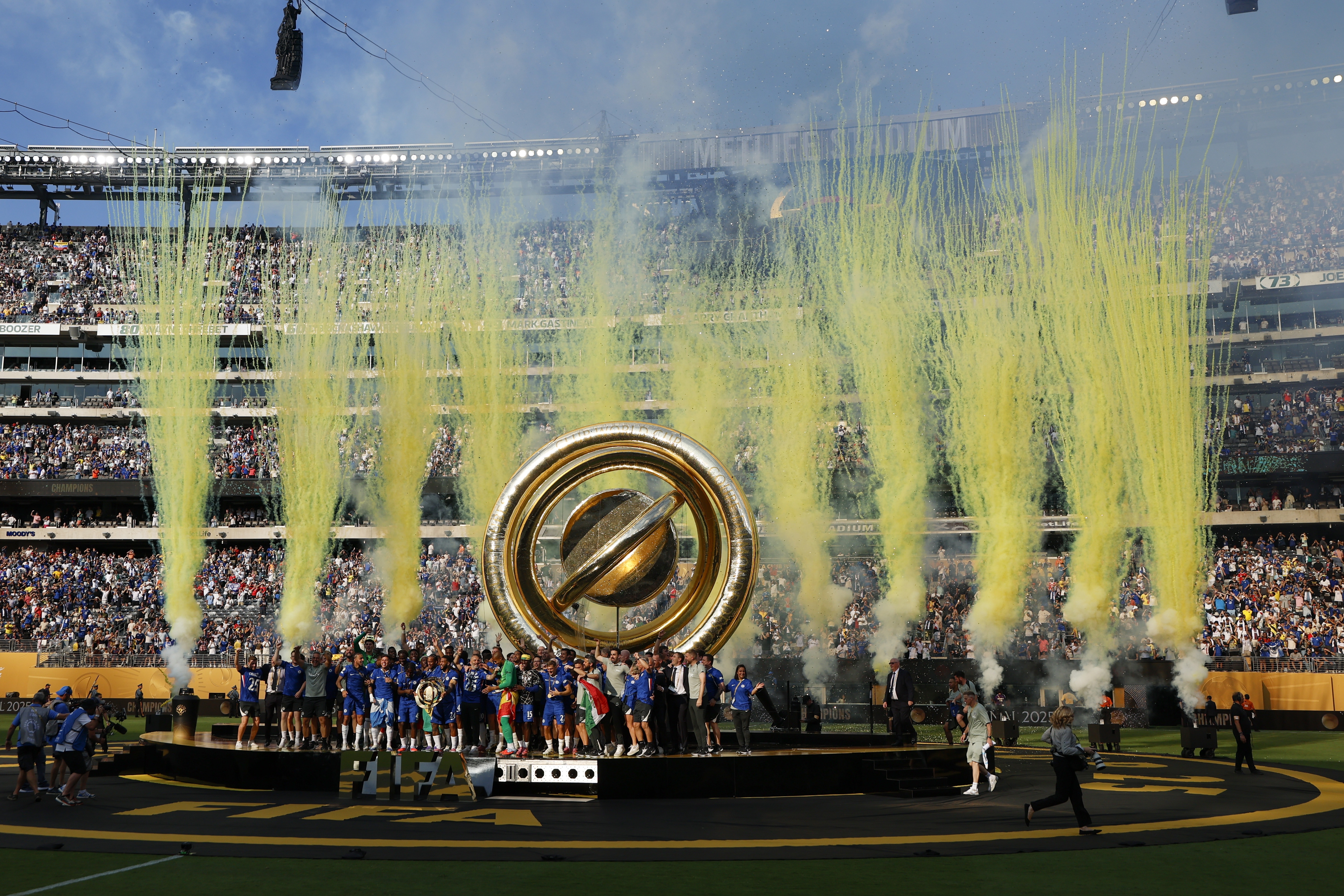 切尔西财报：营收近5亿镑创队史第二 双冠加持下仍现巨额亏损