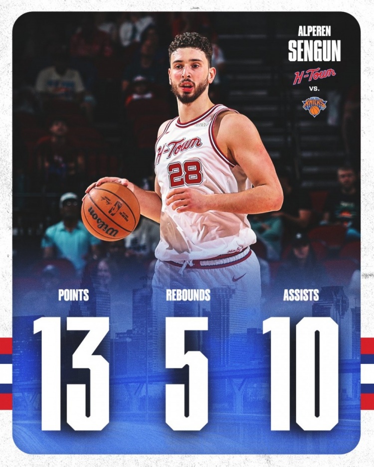 火箭主场大胜尼克斯 官方发布五人首发及第六人数据海报