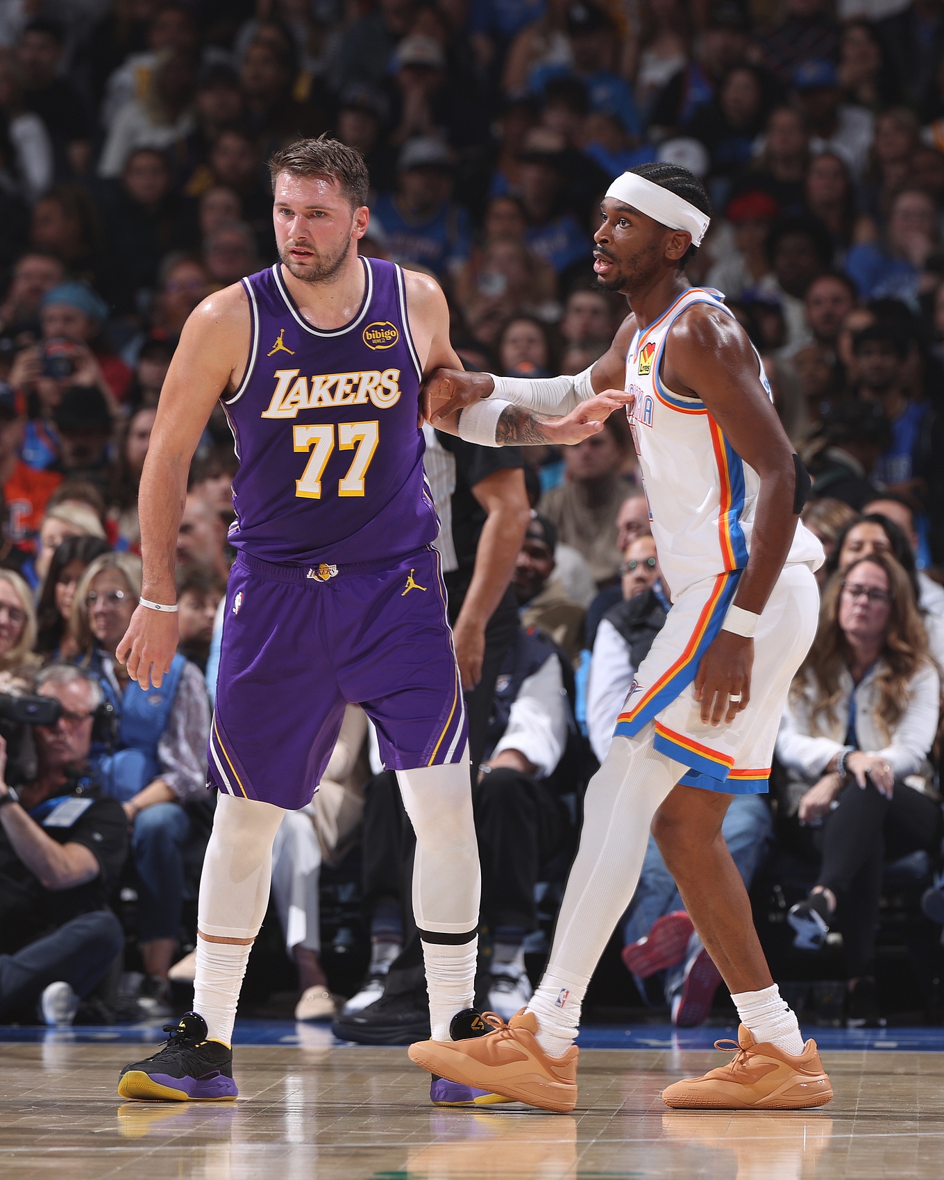 东契奇亚历山大交锋数据：常规赛8胜6负 季后赛4胜2负