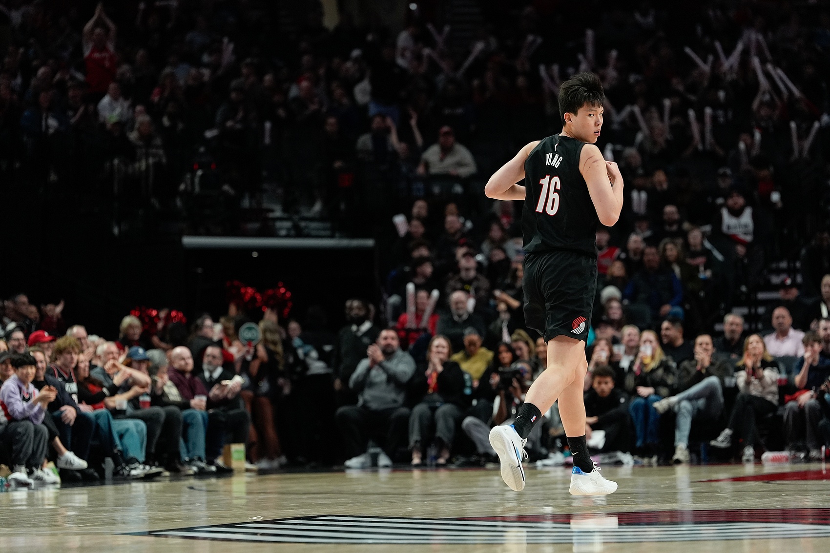 杨瀚森20+7难阻混音出局 韩乔生批队友胡乱操作