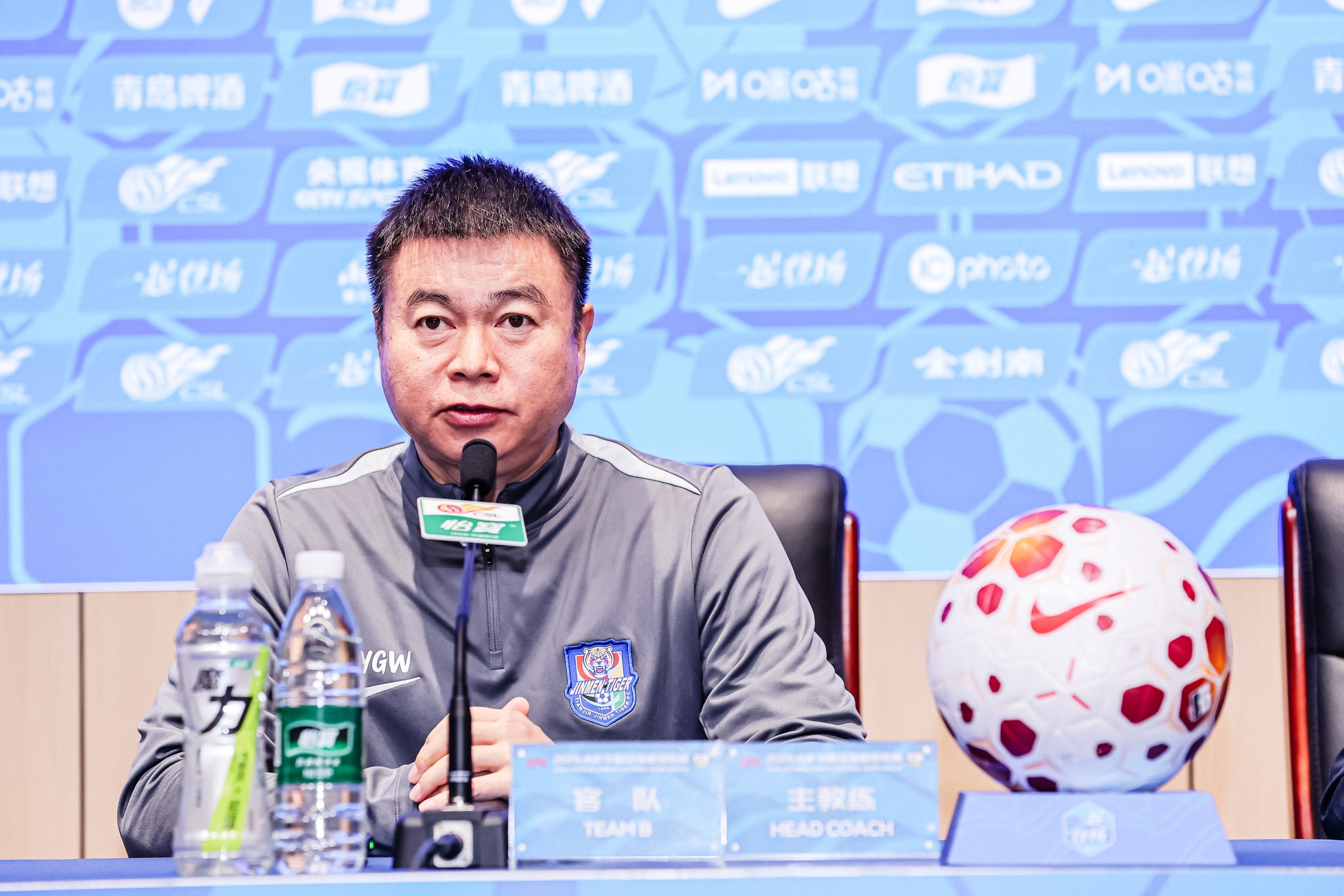 津门虎主场遭申花逆转 于根伟承认实力差距