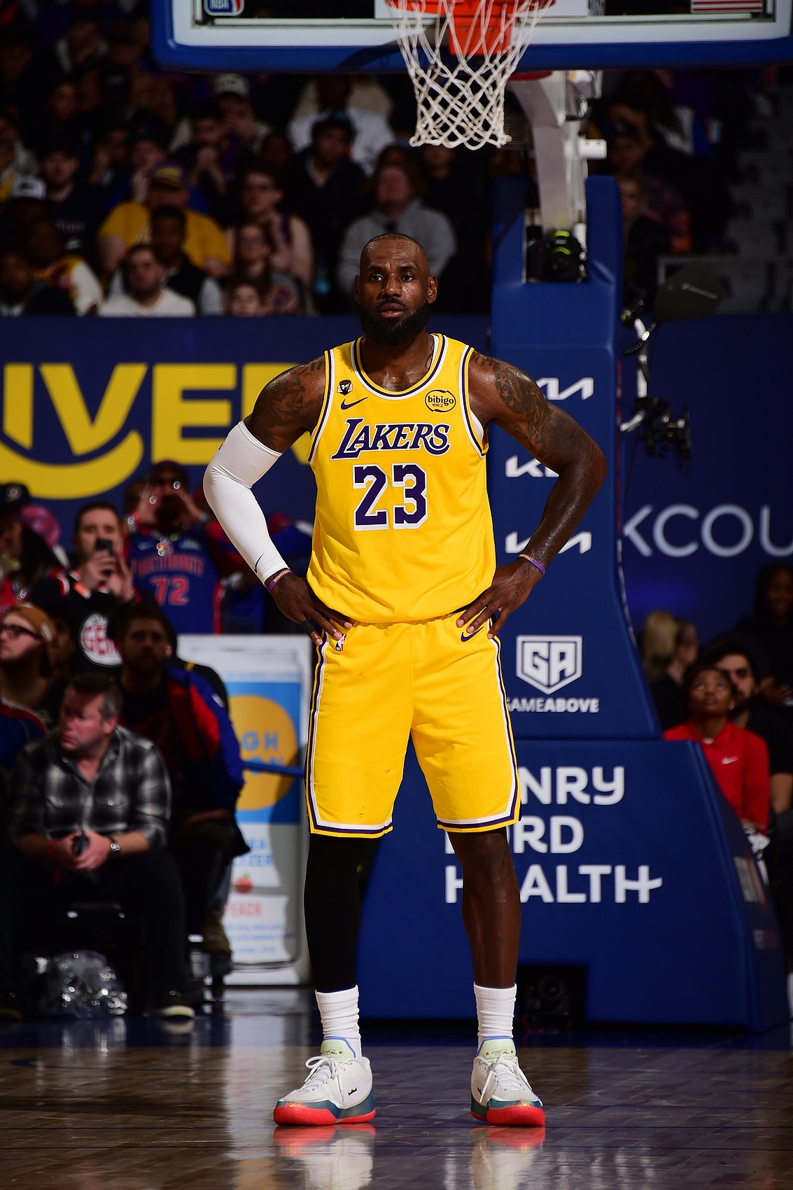 麦迪评湖人前景 直言41岁詹姆斯首轮倾尽全力是极高要求