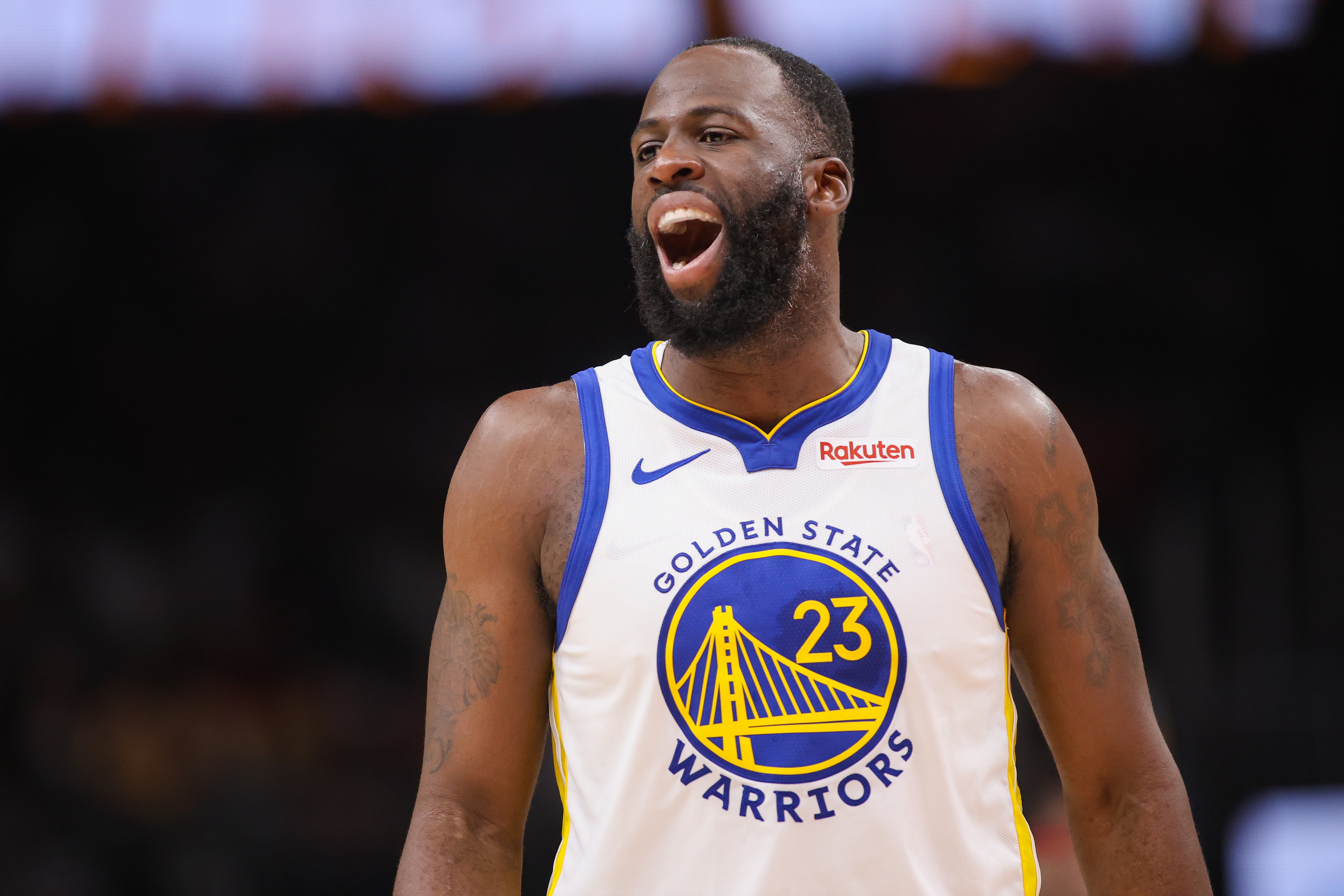 追梦砸球引冲突 曾令旭点评其搞心态