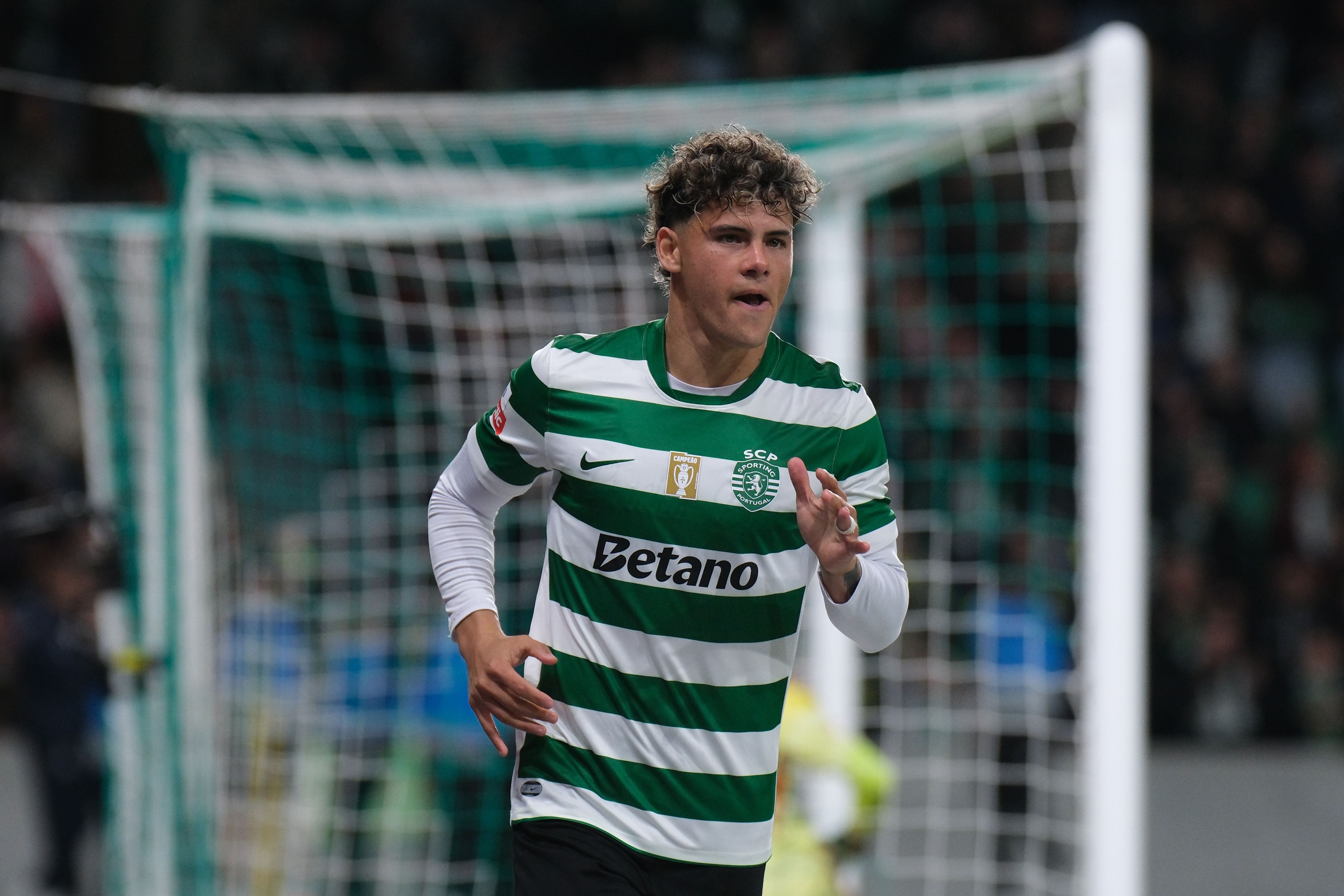 葡体后卫阿劳霍:主场必须打好基础 客战阿森纳将异常艰难 葡体后卫阿劳霍:主场必须打好基础 客战阿森纳将异常艰难