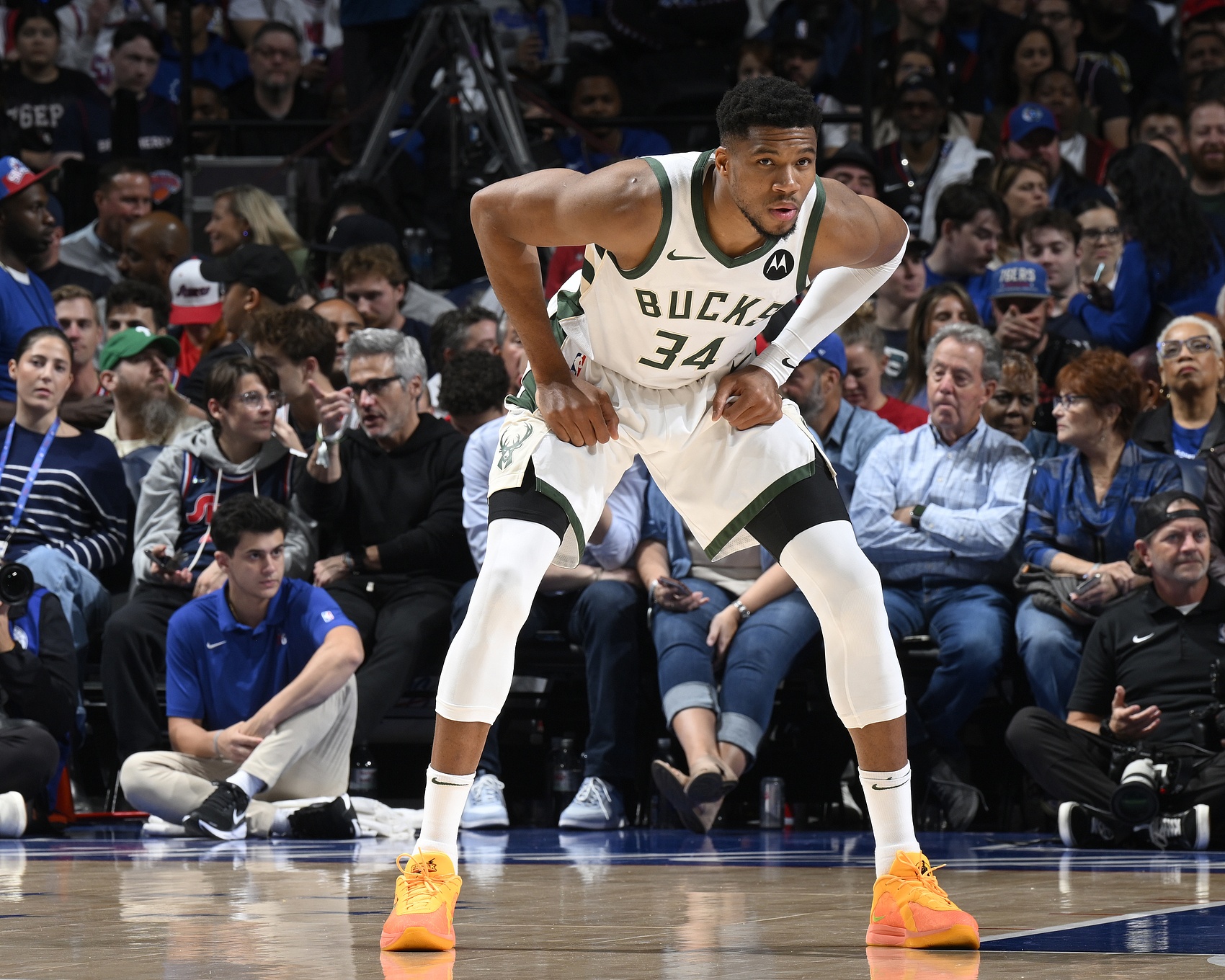 路威剖析字母哥与雄鹿决裂根源 公开化矛盾已无回头路