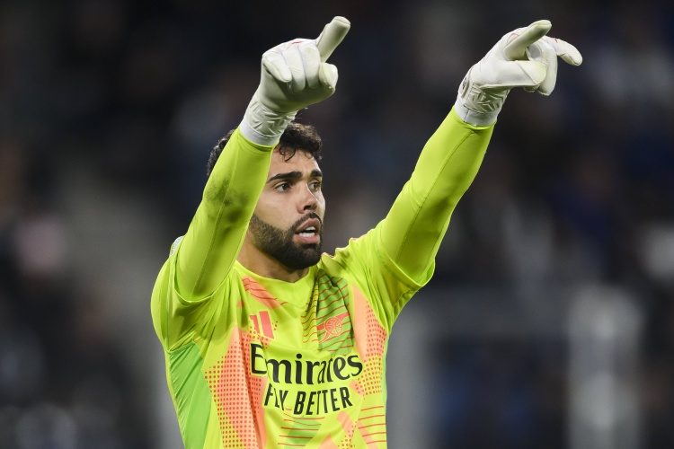 拉亚神扑定乾坤 阿森纳绝杀葡体占先机