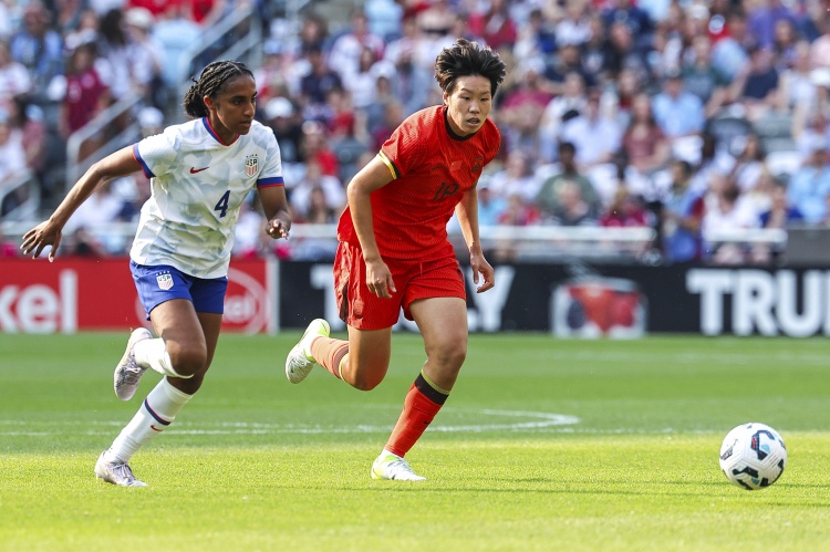 邵子钦签约本菲卡 目标直指女足欧冠赛场