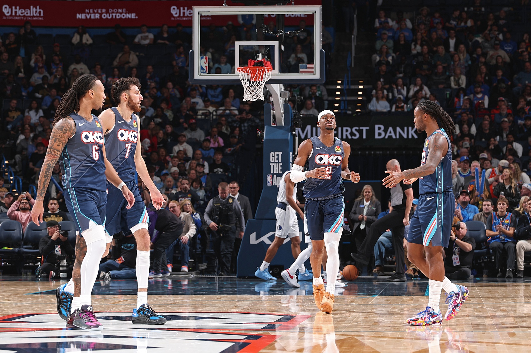 雷霆连续两季64胜+联盟第一 比肩73胜勇士与72胜公牛 雷霆连续两季64胜+联盟第一 比肩73胜勇士与72胜公牛