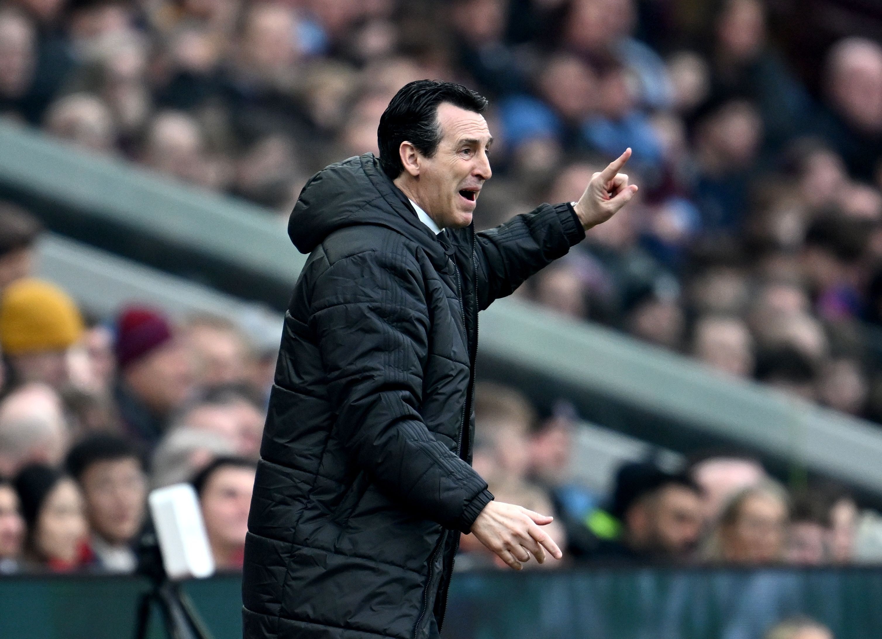 埃梅里复盘维拉客胜：上半场畏首畏尾 次回合需防对手反扑