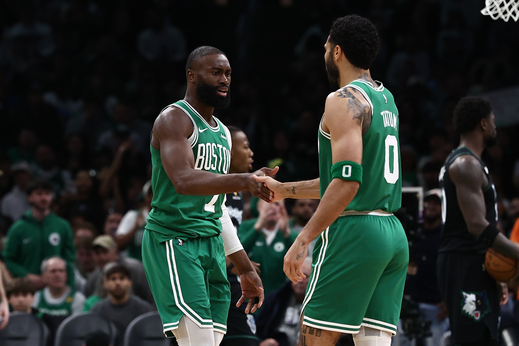 常规赛收官前夜 东西部季后赛版图与关键卡位战解析