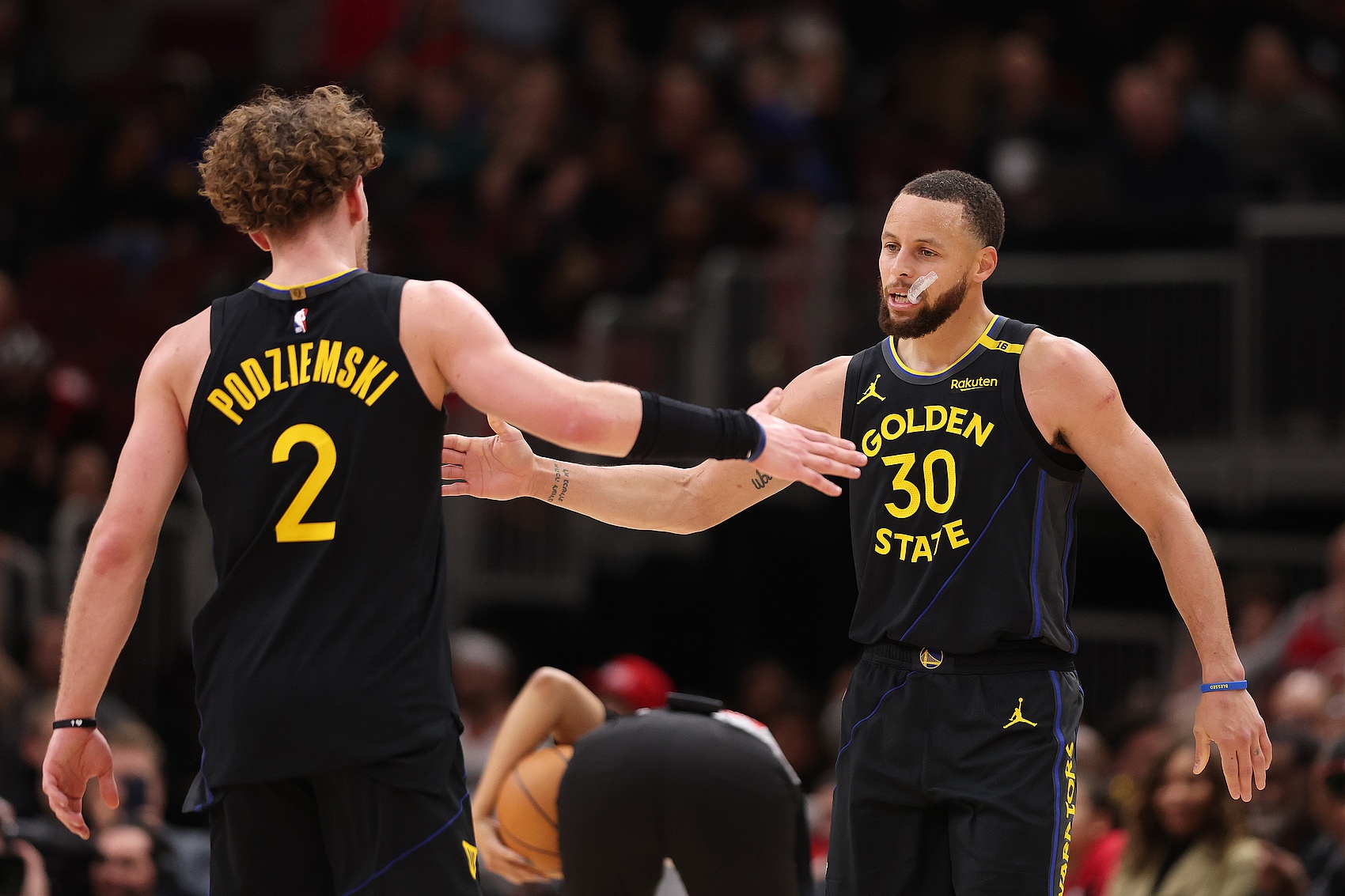 波杰姆斯基强调冠军底蕴 勇士附加赛前景仍存信心