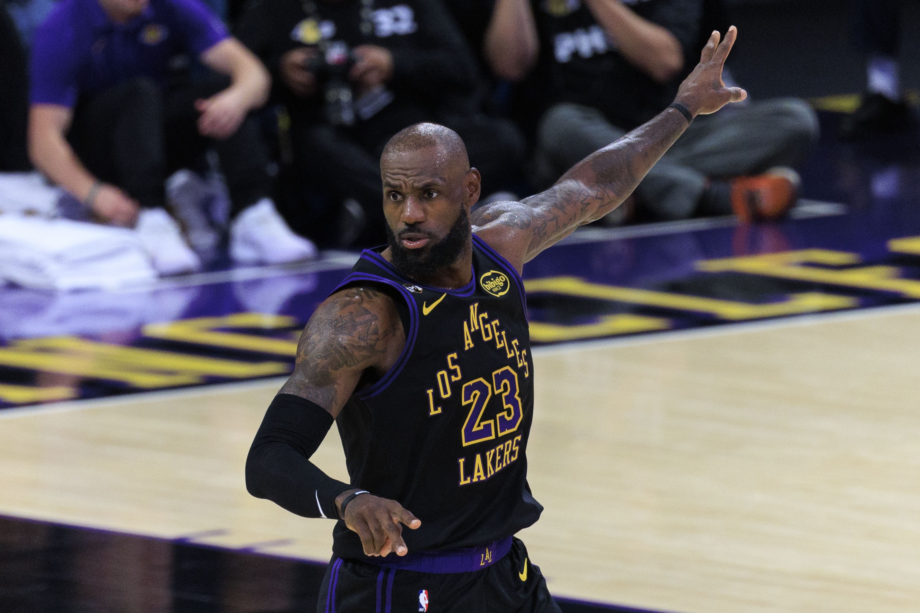 湖人常规赛收官战前伤病报告 詹姆斯出战状态存疑