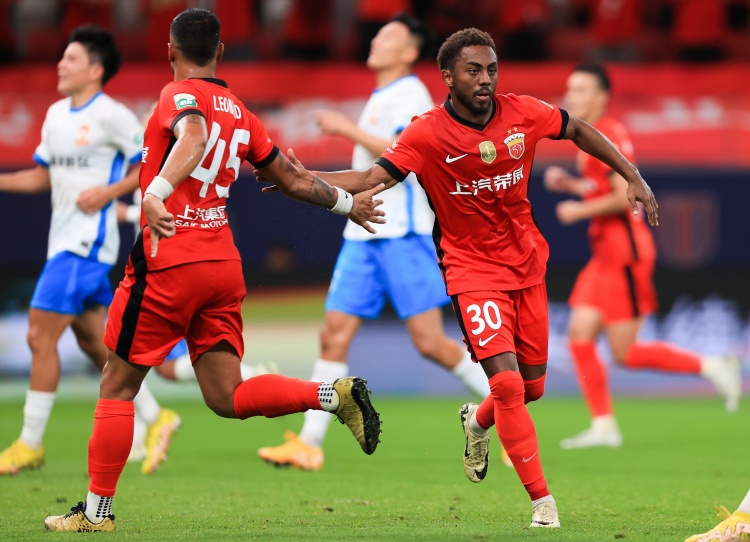 海港外援加布里埃尔髌腱断裂赛季报销 康复期6至12个月