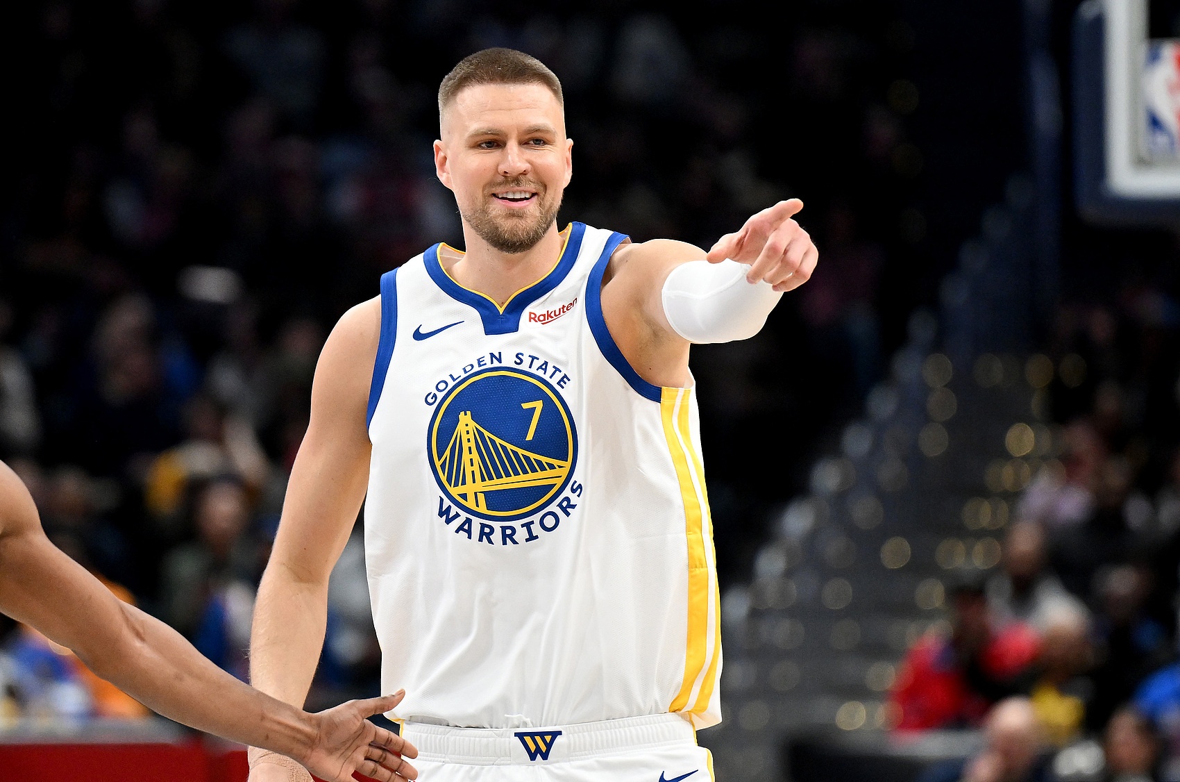 波尔津吉斯谈勇士未来：需退一步审视 本赛季不顺利影响判断