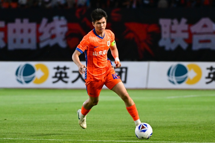 陈泽仕82分钟贴地斩绝杀 泰山客场逆转津门虎