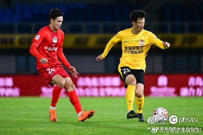 河南客平西海岸 阿卜杜肉苏力中楣全场闷战