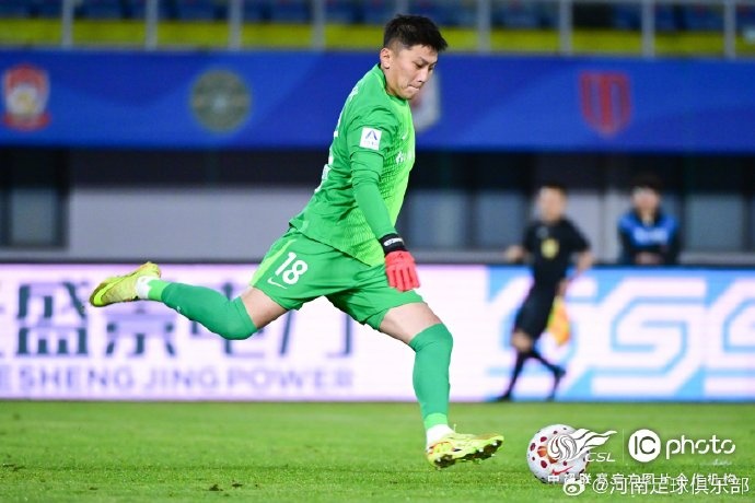 河南客平西海岸 阿卜杜肉苏力中楣全场闷战