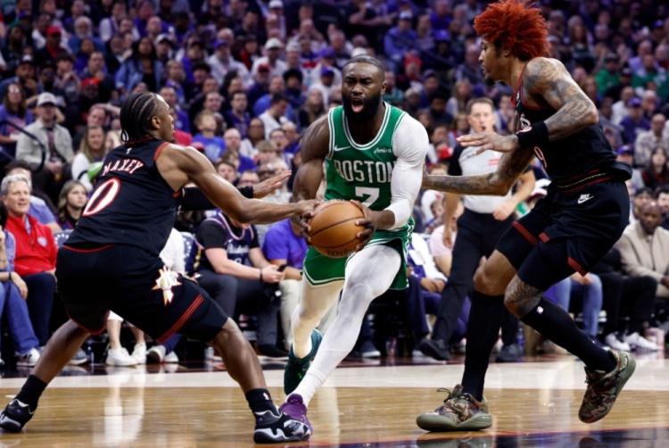 掘金替补断送马刺：系列赛命运已扭转