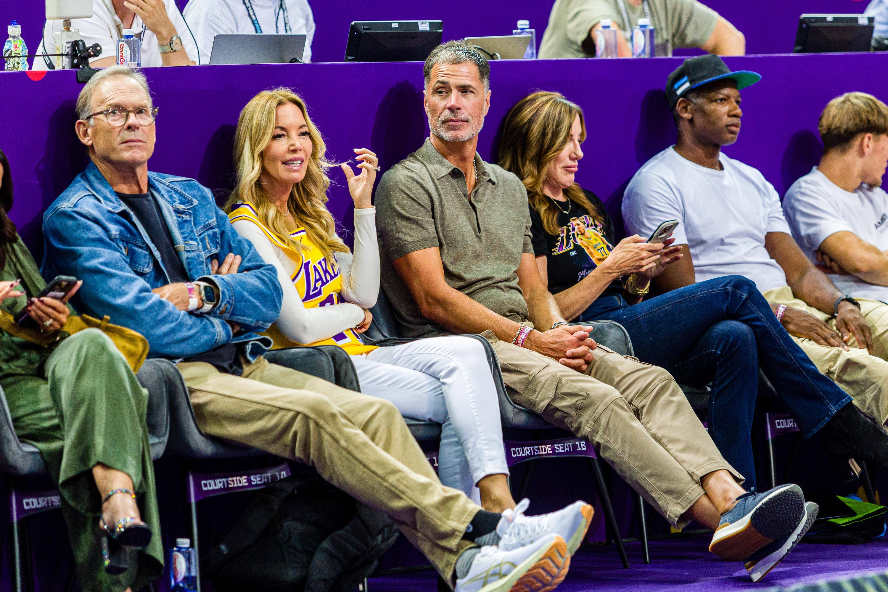 湖人休赛期管理层大洗牌 将增设至少一位助理GM