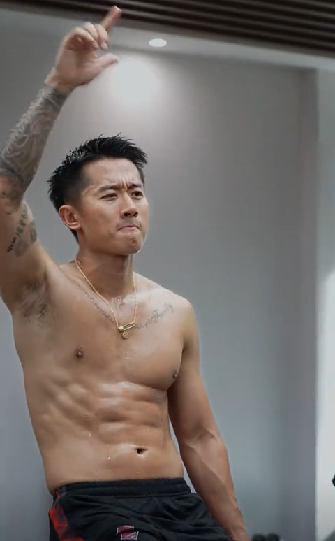 对话许小龙：36岁退役球员腹肌仍在 李铁业务能力确实强但出事想不到