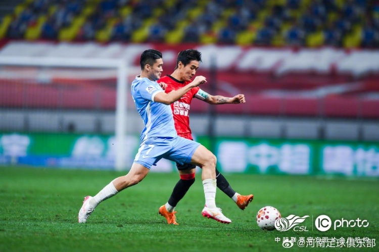 成都蓉城3-0河南,索罗金破门韦世豪拜合拉木建功 成都蓉城3-0河南,索罗金破门韦世豪拜合拉木建功