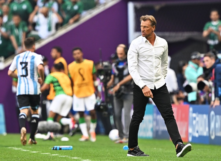 勒纳尔连三届带不同队战世界杯 米卢五届纪录仍居首