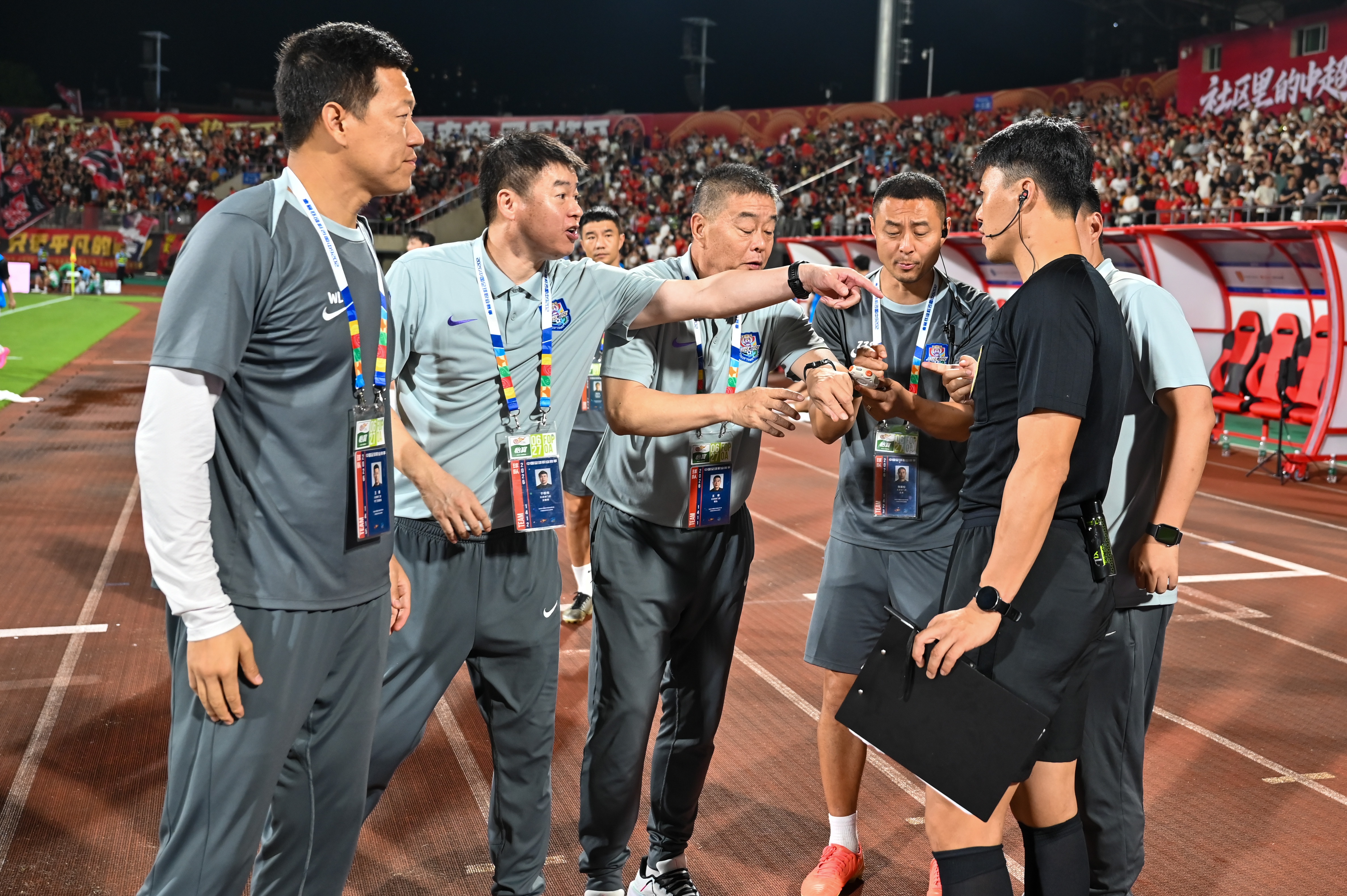 于根伟红牌后续：中足联重罚停赛5场+罚款5万