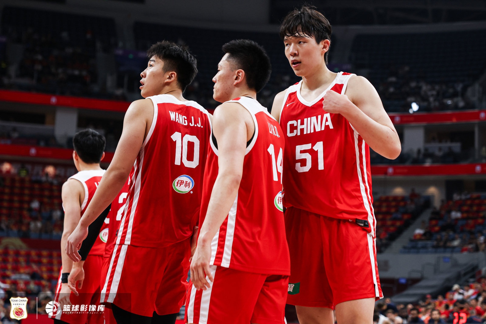 中国男篮世预赛12人名单出炉：杨瀚森王俊杰领衔 赵继伟胡金秋在列