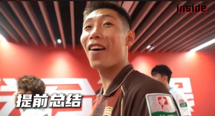 绝杀后更衣室原声：想想背后多少球迷