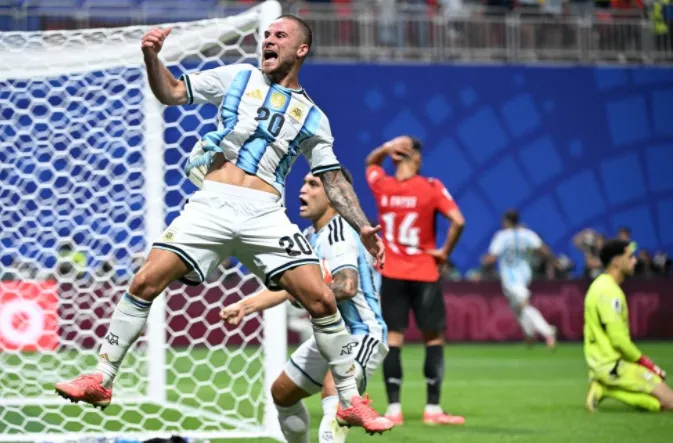VAR的双标尺度:FIFA理想剧本下的强者特权 VAR的双标尺度:FIFA理想剧本下的强者特权