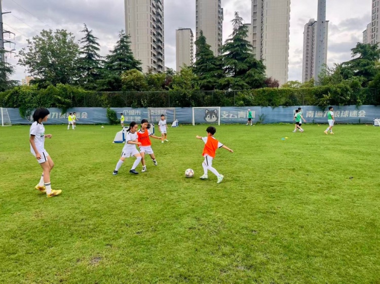 门兴学院上海联合南通支云青训暑期夏令营开营 门兴学院上海联合南通支云青训暑期夏令营开营