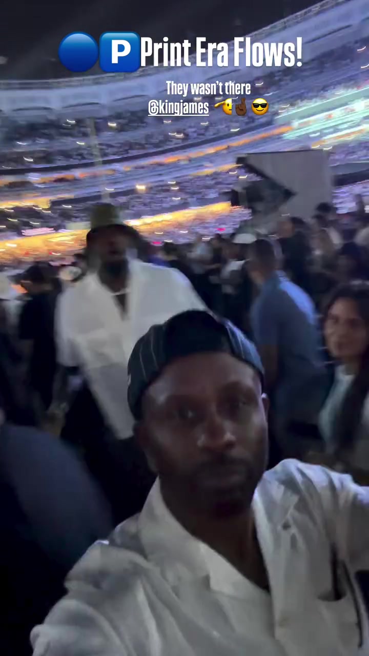 詹姆斯塔图姆内场看Jay-Z 米切尔独坐上层看台 詹姆斯塔图姆内场看Jay-Z 米切尔独坐上层看台