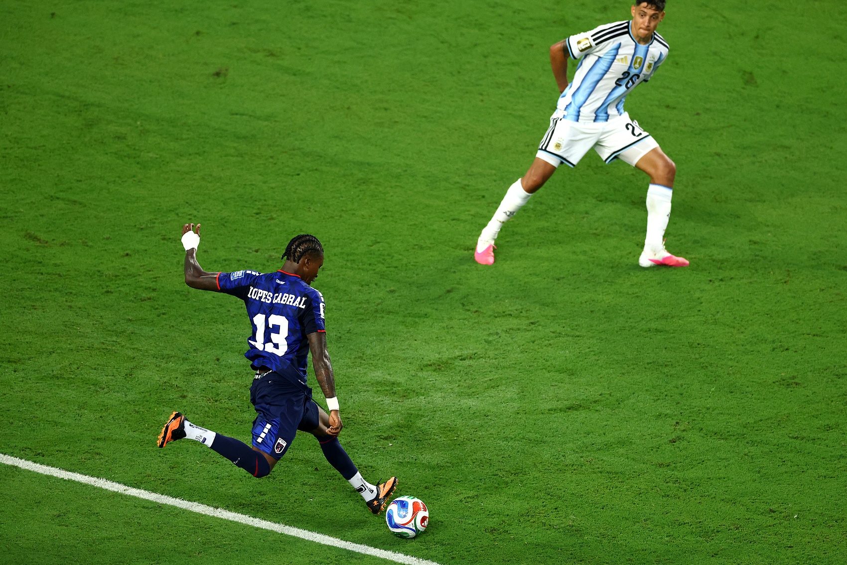 FIFA官方公布世界杯最佳进球12候选：费兰决赛绝杀领衔，梅西姆巴佩在列