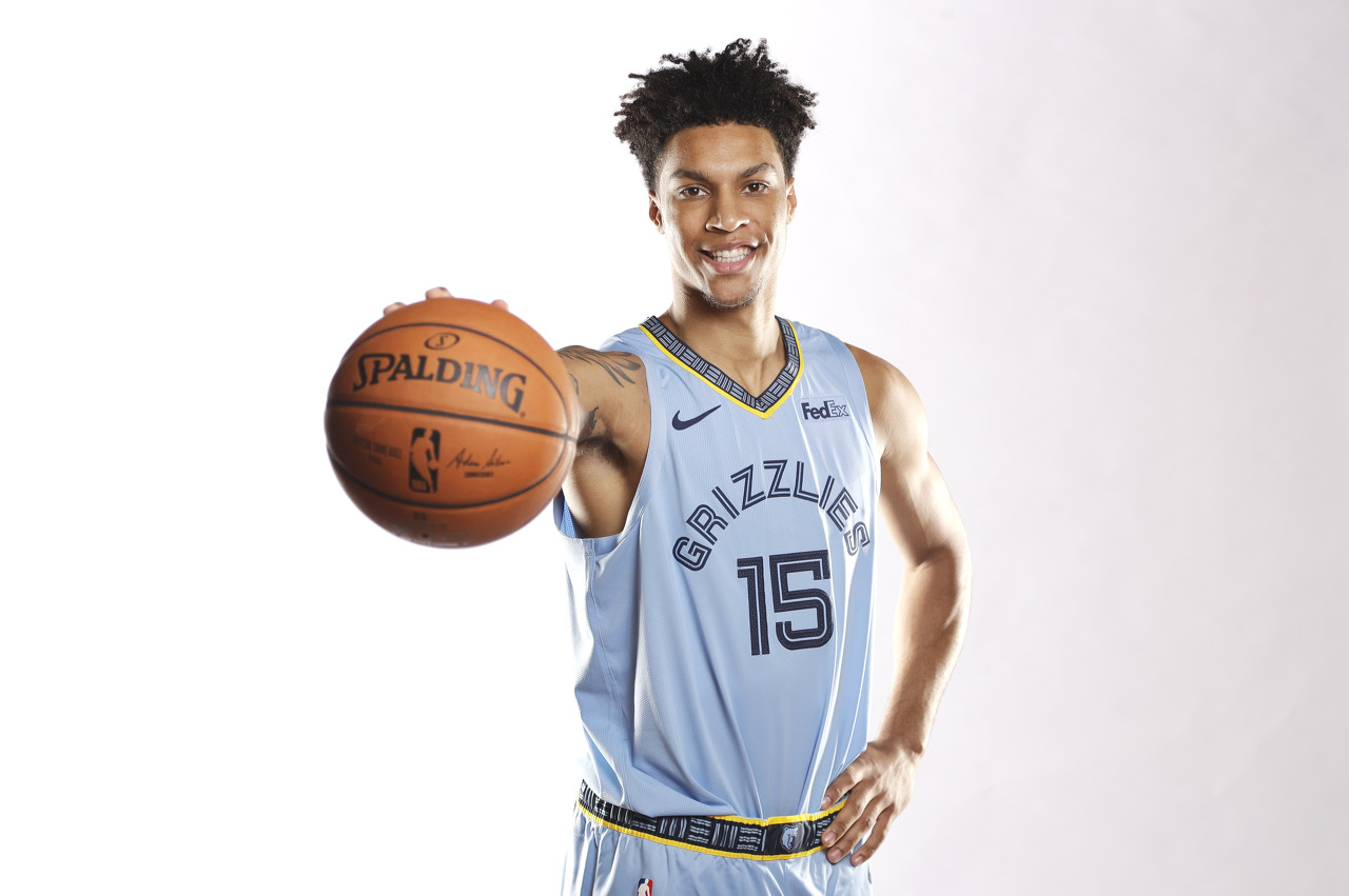 近十年夏季联赛MVP/FMVP全盘点：仅两湖人旧将夺冠，勇士新秀伦德博格包揽2026双奖
