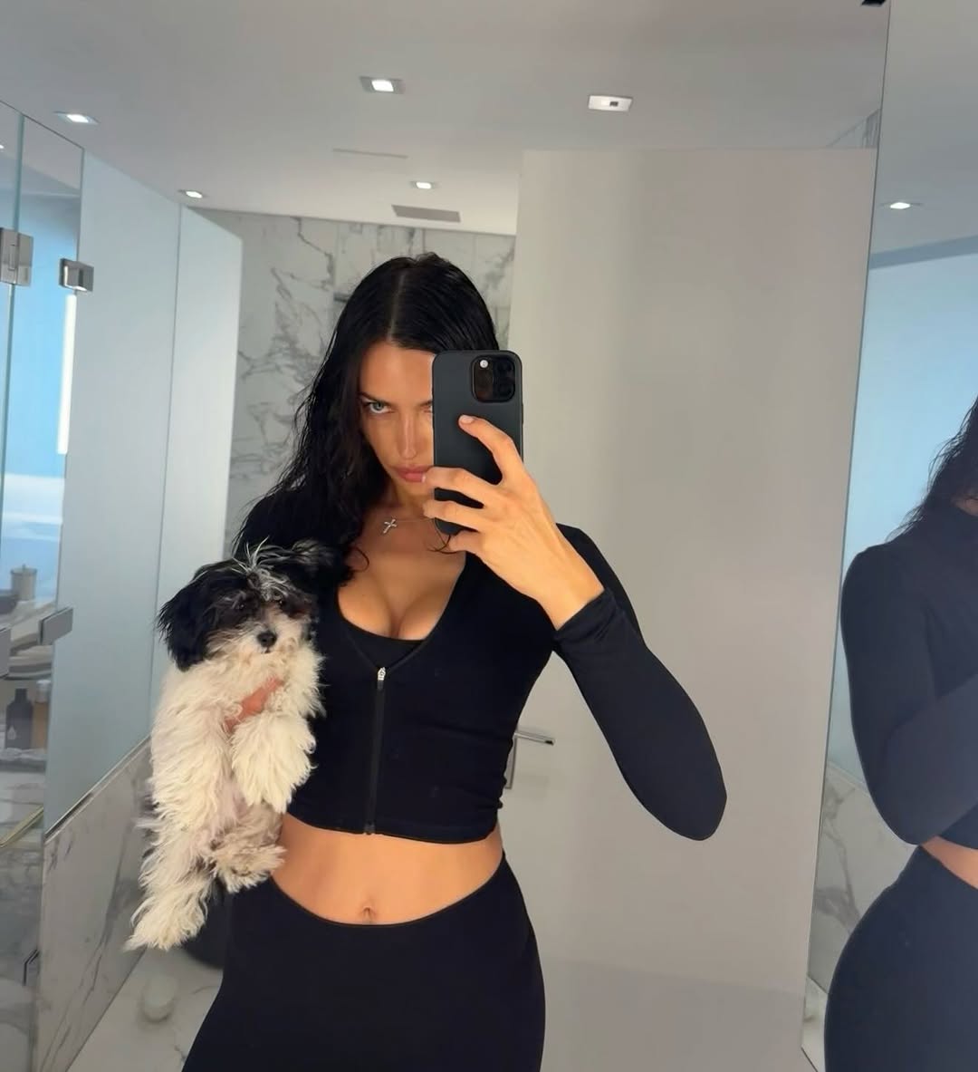 C罗前女友伊莲娜新恋情曝光 对象为NBA太阳队后卫布克 C罗前女友伊莲娜新恋情曝光 对象为NBA太阳队后卫布克