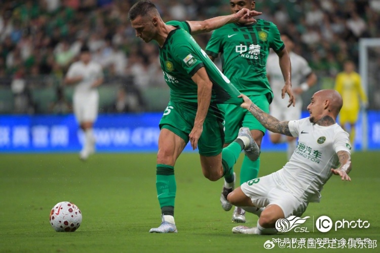 法比奥点射张稀哲中柱制胜 北京国安主场2-1浙江绿城
