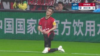 韦世豪89分钟点射救主 蓉城1-1三镇遭遇联赛5连平