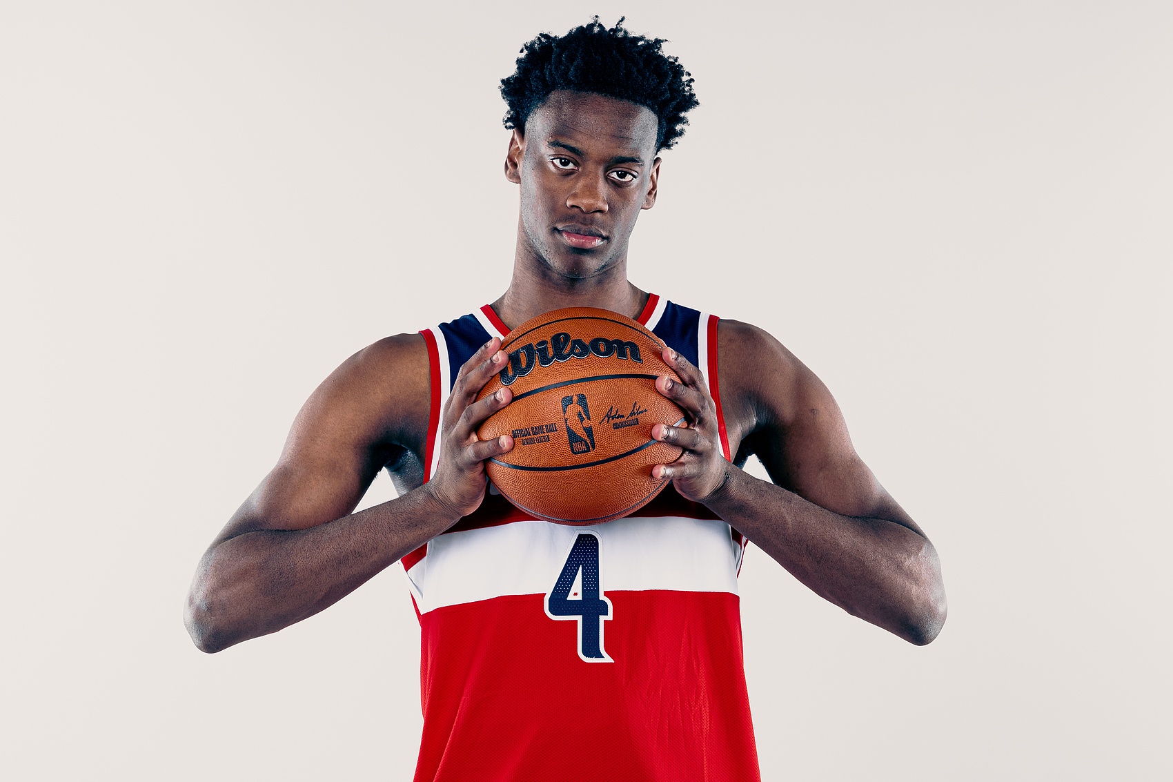 詹姆斯加盟76人跃升第5,雷霆马刺尼克斯居前三,NBA休赛期实力榜巨震 詹姆斯加盟76人跃升第5,雷霆马刺尼克斯居前三,NBA休赛期实力榜巨震