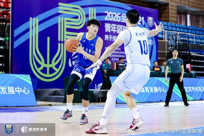 中国U21篮板王吴嘉浩签约西甲穆尔西亚 中国U21篮板王吴嘉浩签约西甲穆尔西亚