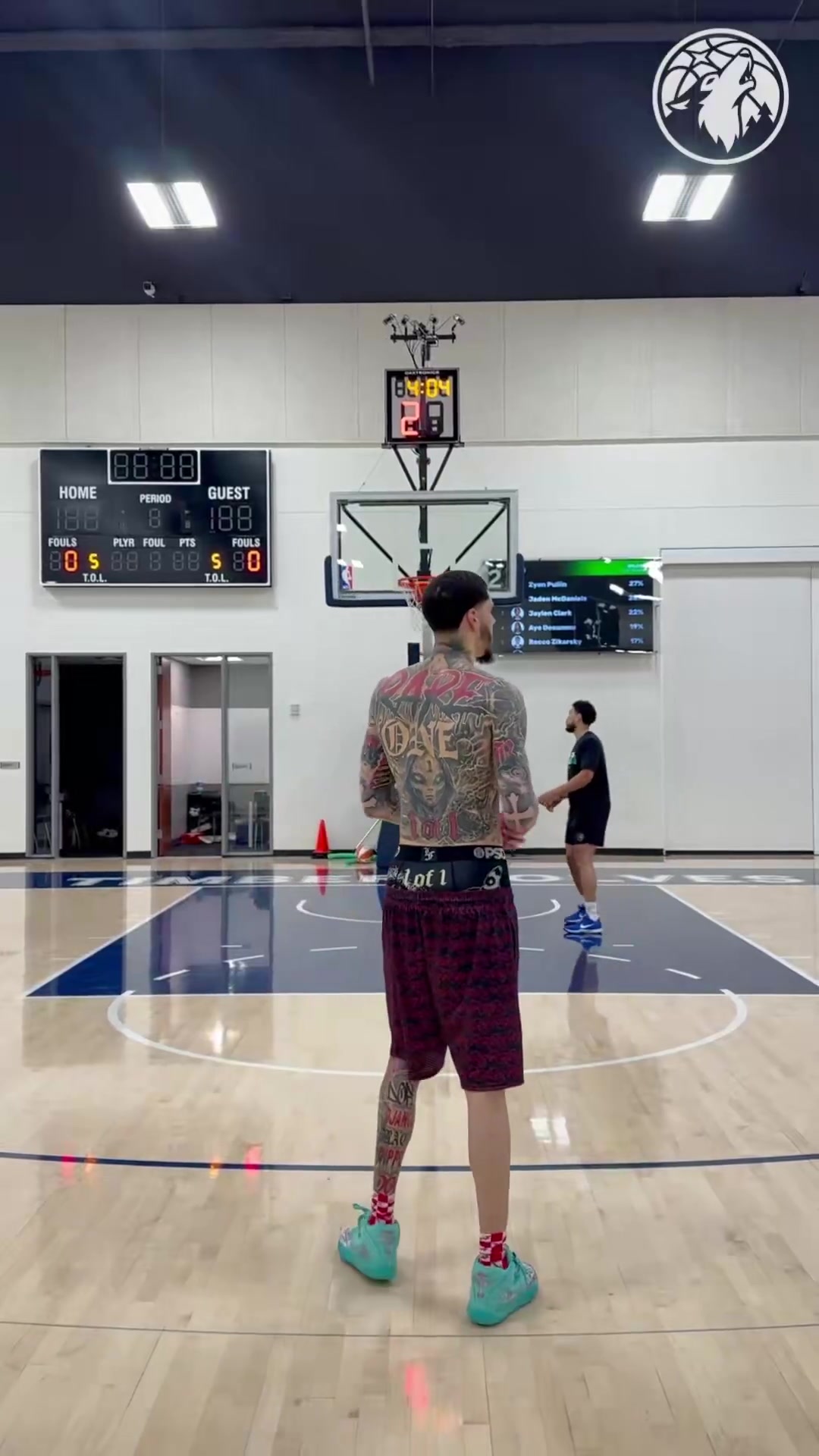 赤膊三分五连中 拉梅洛·鲍尔训练状态曝光