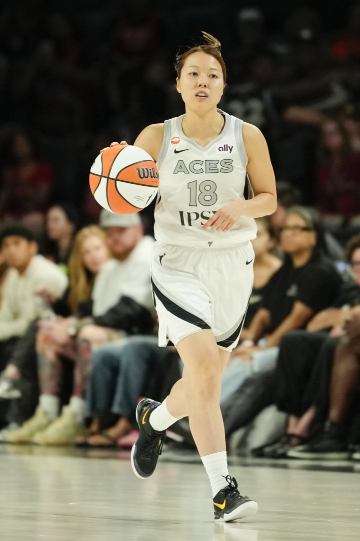 山本麻衣替补2分钟命中三分 斩获WNBA生涯首分 山本麻衣替补2分钟命中三分 斩获WNBA生涯首分