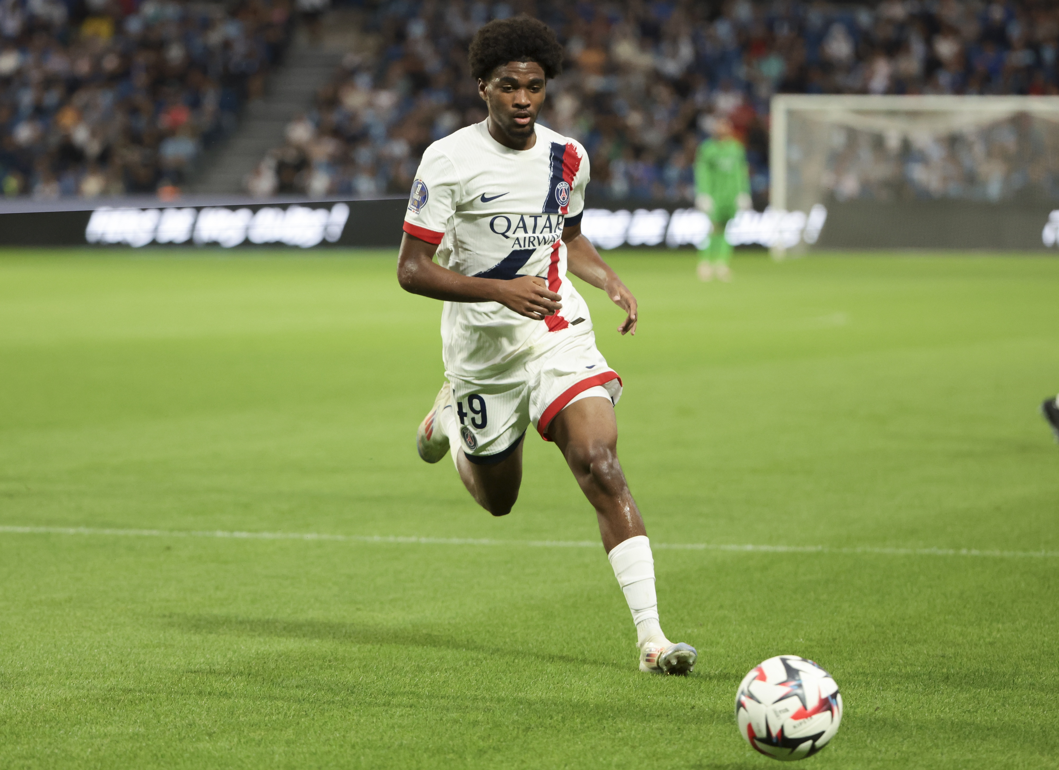 姆巴耶下家聚焦利物浦多特，巴黎标价成转会关键