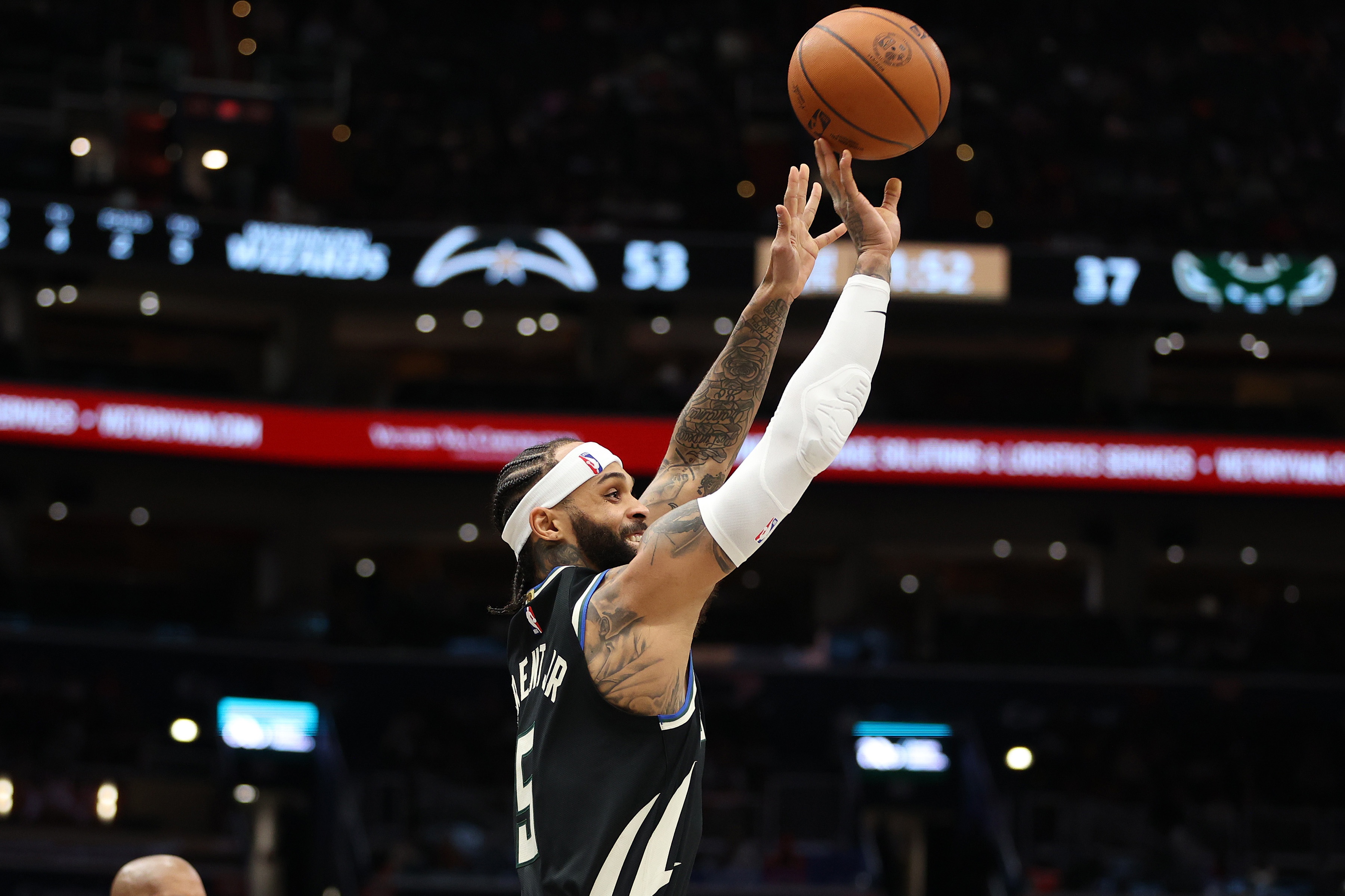 NBA新赛季垃圾合同榜更新 恩比德居首米切尔合同最重 NBA新赛季垃圾合同榜更新 恩比德居首米切尔合同最重